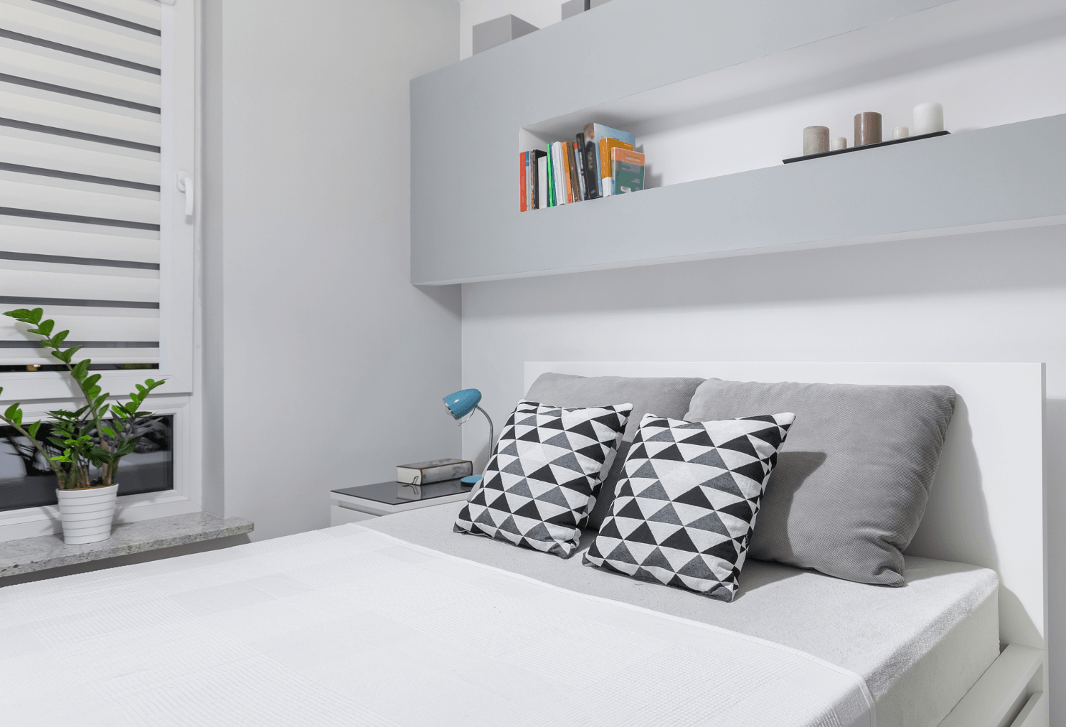 decoração em quartos pequenos de casal