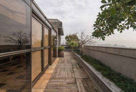 Cobertura com 1599m², 4 quartos, 4 suítes, 8 vagas, no bairro Moinhos de Vento em Porto Alegre
