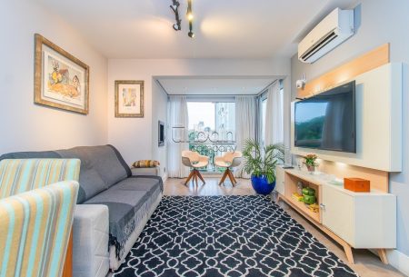 Apartamento com 81m², 3 quartos, 1 suíte, 1 vaga, no bairro Passo da Areia em Porto Alegre
