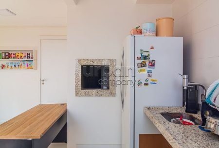 Apartamento com 56m², 2 quartos, 1 suíte, 1 vaga, no bairro Passo da Areia em Porto Alegre