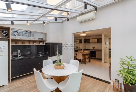 Casa em Condomínio com 156m², 3 quartos, 1 suíte, 2 vagas, no bairro Ecoville em Porto Alegre