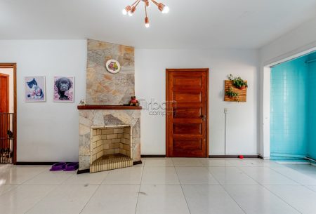 Casa com 447m², 4 quartos, 4 vagas, no bairro Auxiliadora em Porto Alegre