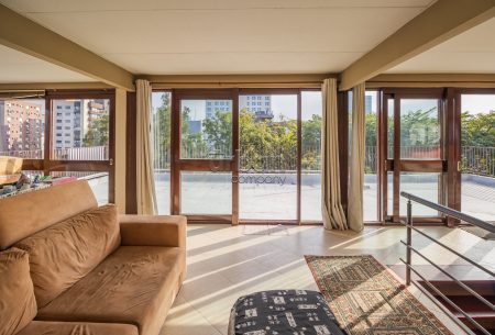 Cobertura com 152m², 3 quartos, 1 suíte, 2 vagas, no bairro Auxiliadora em Porto Alegre
