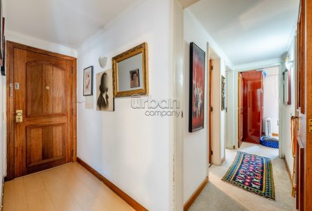 Apartamento com 84m², 2 quartos, 1 suíte, 1 vaga, no bairro Moinhos de Vento em Porto Alegre