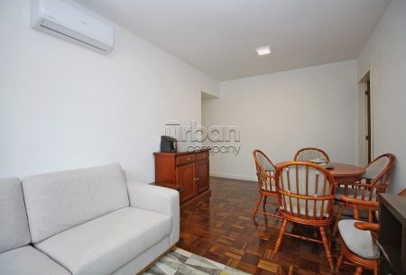 Apartamento com 80m², 2 quartos, 1 vaga, no bairro Mont Serrat em Porto Alegre