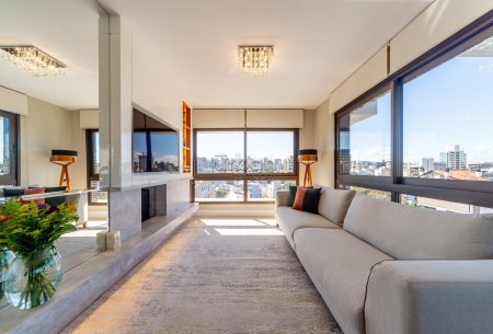Apartamento com 95m², 2 quartos, 2 suítes, 3 vagas, no bairro Petrópolis em Porto Alegre