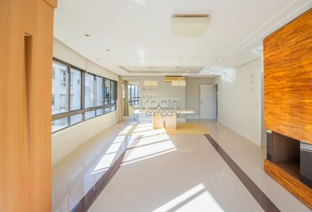 Apartamento com 182m², 3 quartos, 3 suítes, 3 vagas, no bairro Petrópolis em Porto Alegre