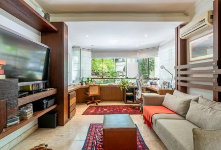 Apartamento com 150m², 3 quartos, 1 suíte, 2 vagas, no bairro Bela Vista em Porto Alegre