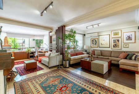 Apartamento com 150m², 3 quartos, 1 suíte, 2 vagas, no bairro Bela Vista em Porto Alegre