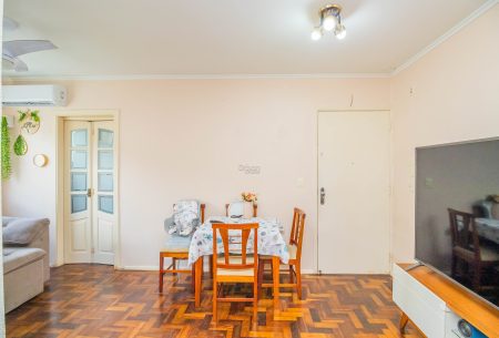 Apartamento com 63m², 2 quartos, 1 vaga, no bairro Petrópolis em Porto Alegre