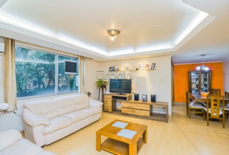 Apartamento com 79m², 2 quartos, 1 vaga, no bairro Petrópolis em Porto Alegre