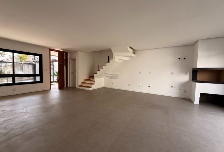 Casa com 143m², 3 quartos, 1 suíte, 4 vagas, no bairro Igara em Canoas