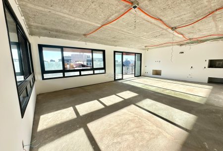 Apartamento com 218m², 3 quartos, 3 suítes, 3 vagas, no bairro Petrópolis em Porto Alegre