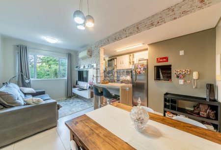 Apartamento com 57m², 2 quartos, 1 suíte, 1 vaga, no bairro Passo da Areia em Porto Alegre