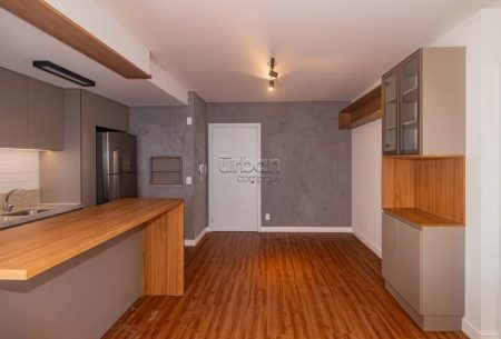 Apartamento com 59m², 2 quartos, 1 suíte, 1 vaga, no bairro Central Parque em Porto Alegre