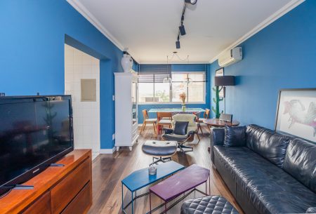 Apartamento com 96m², 3 quartos, 1 suíte, 2 vagas, no bairro Moinhos de Vento em Porto Alegre
