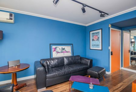 Apartamento com 96m², 3 quartos, 1 suíte, 2 vagas, no bairro Moinhos de Vento em Porto Alegre