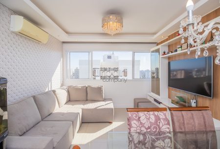 Apartamento com 69m², 3 quartos, 1 suíte, 1 vaga, no bairro Passo da Areia em Porto Alegre
