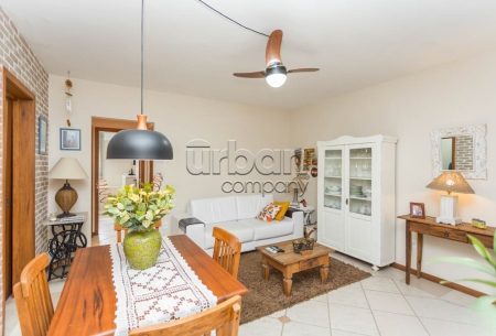 Apartamento com 69m², 2 quartos, 1 vaga, no bairro Rio Branco em Porto Alegre