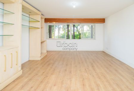 Apartamento com 152m², 3 quartos, 1 suíte, 2 vagas, no bairro Auxiliadora em Porto Alegre