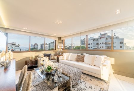 Apartamento com 90m², 2 quartos, 2 suítes, 2 vagas, no bairro Petrópolis em Porto Alegre