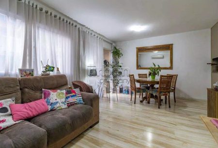 Casa em Condomínio com 146m², 3 quartos, 1 suíte, 2 vagas, no bairro Ecoville em Porto Alegre