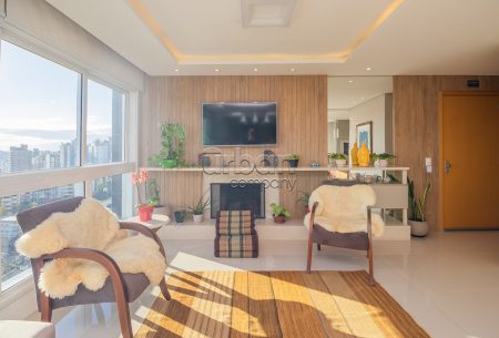 Apartamento com 126m², 3 quartos, 3 suítes, 2 vagas, no bairro Petrópolis em Porto Alegre