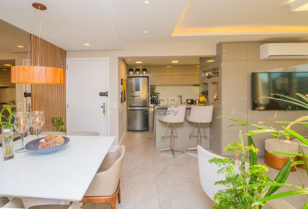 Apartamento com 89m², 3 quartos, 1 suíte, 2 vagas, no bairro Petrópolis em Porto Alegre
