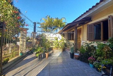 Casa com 40m², 2 quartos, 1 vaga, no bairro São José em Canoas