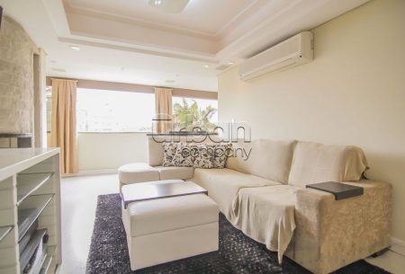 Apartamento com 117m², 3 quartos, 1 suíte, 2 vagas, no bairro Jardim Lindóia em Porto Alegre
