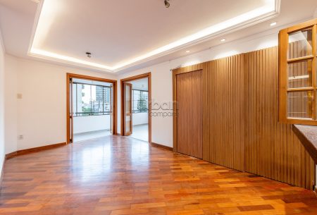 Apartamento com 145m², 3 quartos, 1 suíte, 1 vaga, no bairro Bela Vista em Porto Alegre