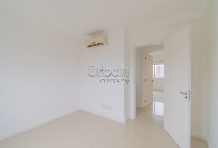Apartamento com 101m², 3 quartos, 1 suíte, 2 vagas, no bairro Vila Ipiranga em Porto Alegre