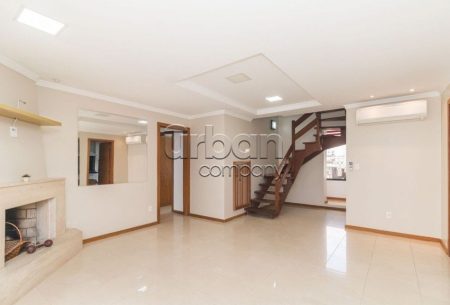Cobertura com 245m², 3 quartos, 1 suíte, 2 vagas, no bairro Bela Vista em Porto Alegre