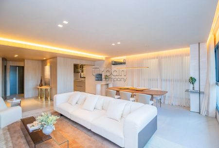 Apartamento com 172m², 3 quartos, 3 suítes, 3 vagas, no bairro Moinhos de Vento em Porto Alegre