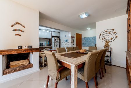 Apartamento com 111m², 3 quartos, 3 suítes, 3 vagas, no bairro Passo da Areia em Porto Alegre