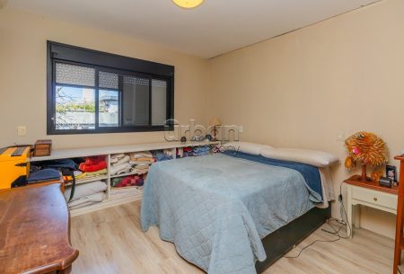 Cobertura com 301m², 3 quartos, 1 suíte, 3 vagas, no bairro Petrópolis em Porto Alegre