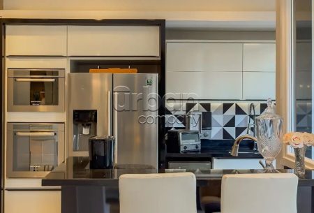 Casa em Condomínio com 161m², 3 quartos, 3 suítes, 2 vagas, no bairro Ecoville em Porto Alegre