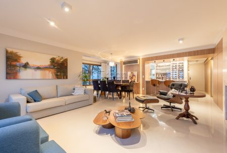 Apartamento com 142m², 3 quartos, 1 suíte, 3 vagas, no bairro Petrópolis em Porto Alegre