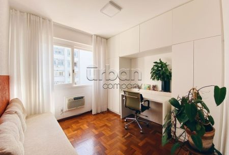 Apartamento com 74m², 2 quartos, 1 suíte, 1 vaga, no bairro Bela Vista em Porto Alegre