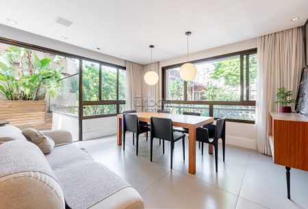 Apartamento Garden com 121m², 2 quartos, 2 suítes, 3 vagas, no bairro Mont Serrat em Porto Alegre