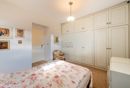 Apartamento com 71m², 2 quartos, 1 suíte, 1 vaga, no bairro Menino Deus em Porto Alegre