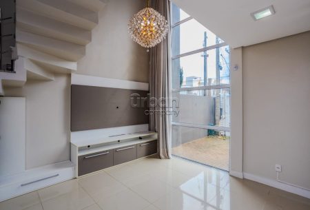 Casa com 113m², 3 quartos, 1 suíte, 2 vagas, no bairro Moinhos de Vento em Canoas