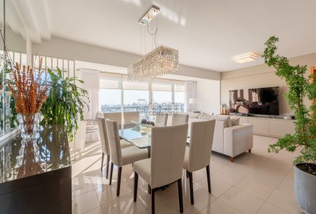 Apartamento com 120m², 3 quartos, 1 suíte, 2 vagas, no bairro Jardim Europa em Porto Alegre