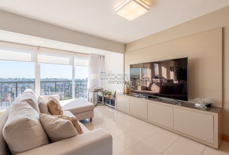 Apartamento com 120m², 3 quartos, 1 suíte, 2 vagas, no bairro Jardim Europa em Porto Alegre