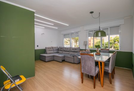 Apartamento com 90m², 2 quartos, 1 suíte, 1 vaga, no bairro Auxiliadora em Porto Alegre