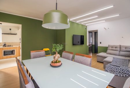 Apartamento com 90m², 2 quartos, 1 suíte, 1 vaga, no bairro Auxiliadora em Porto Alegre