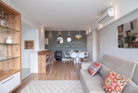 Apartamento com 70m², 2 quartos, 1 suíte, 2 vagas, no bairro Jardim Botânico em Porto Alegre
