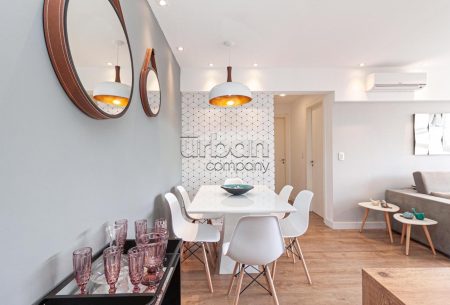 Apartamento com 70m², 2 quartos, 1 suíte, 2 vagas, no bairro Jardim Botânico em Porto Alegre