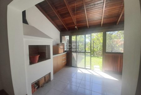 Casa em Condomínio com 119m², 3 quartos, 1 suíte, 2 vagas, no bairro Jardim Sabará em Porto Alegre