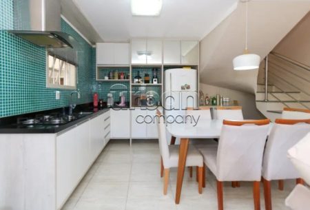 Casa com 109m², 3 quartos, 1 suíte, 2 vagas, no bairro Igara em Canoas